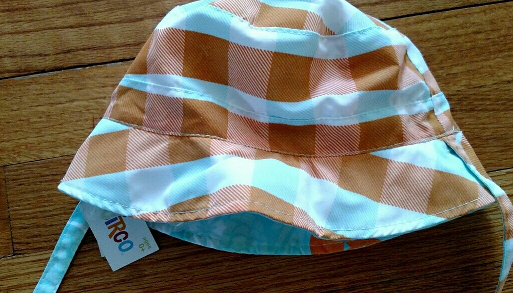 Bucket sunhat for babies